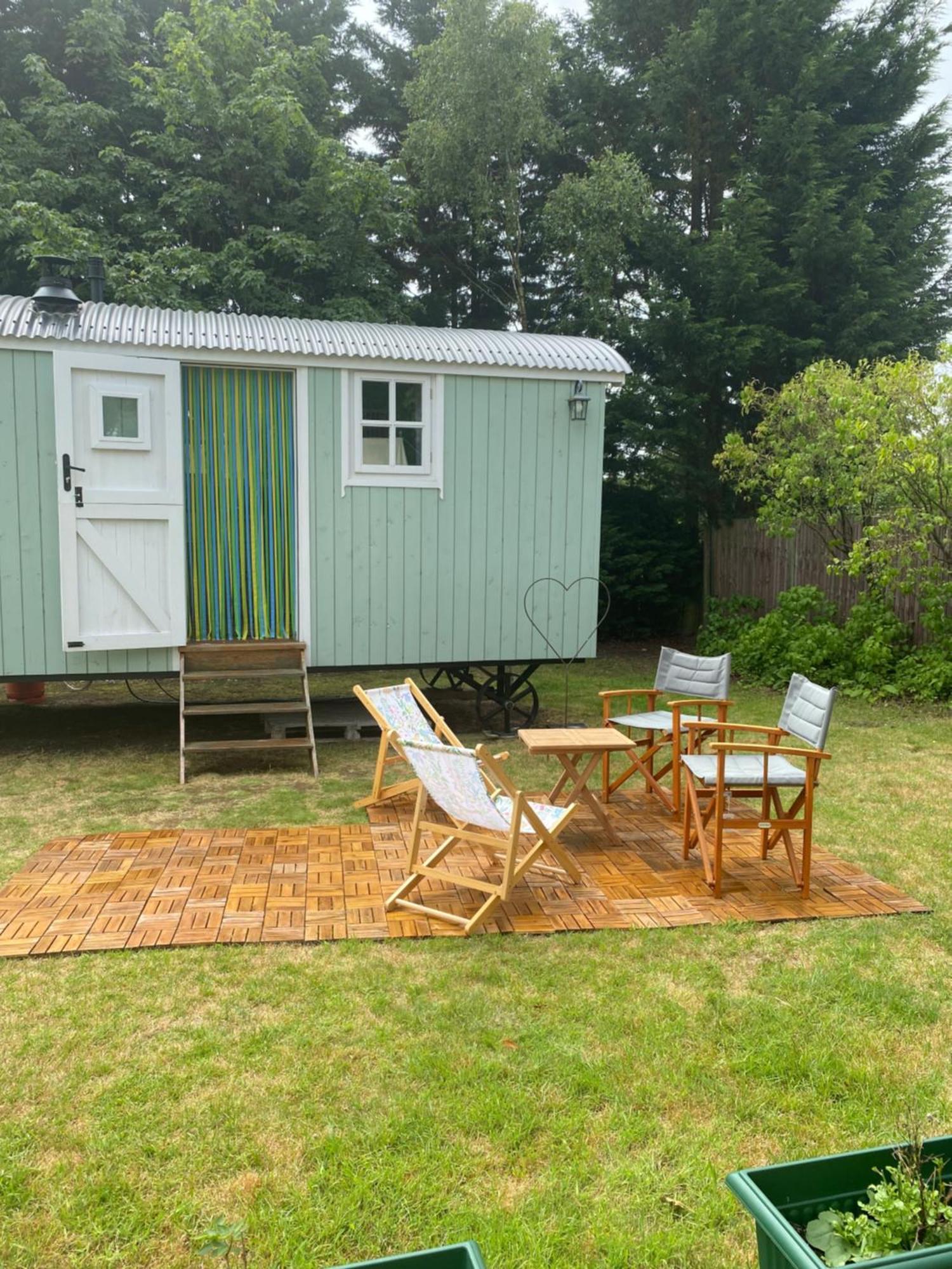 Jasmine The Shepherd Hut Woodhall Spa Buitenkant foto